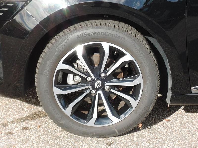 Gebraucht Renault Clio V Techno 91 PS (66 kW) 2025 Black pearl schwarz (metallic) Limousine