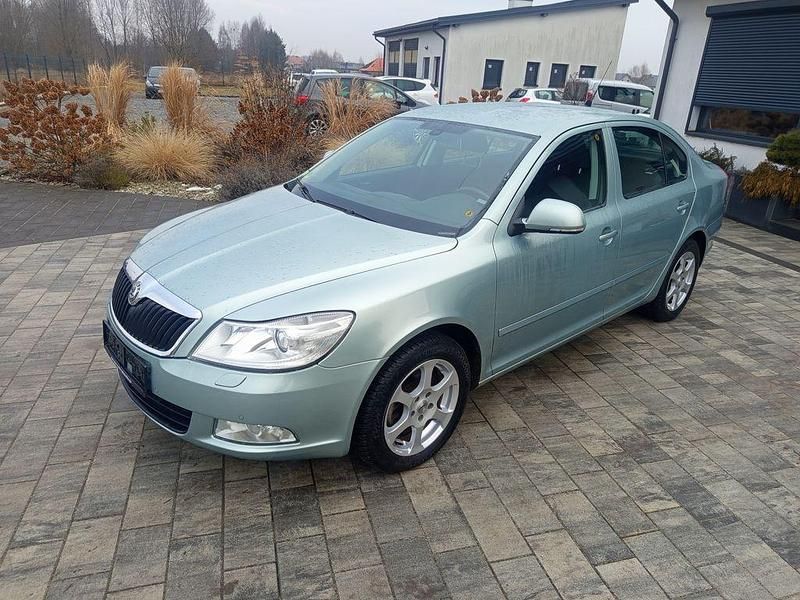 Gebraucht Skoda Octavia Elegance 160 PS (117 kW) 2010 Grün Limousine
