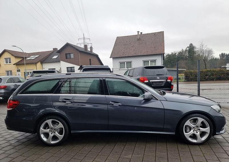 Gebraucht Mercedes E350 Sport 258 PS (189 kW) 2015 Grau Limousine