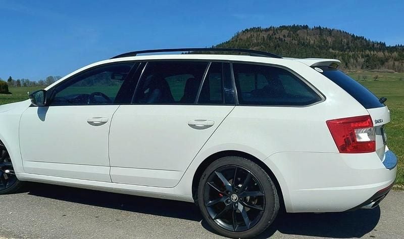 Gebraucht Skoda Octavia vRS 220 PS (161 kW) 2014 Weiß Kombi