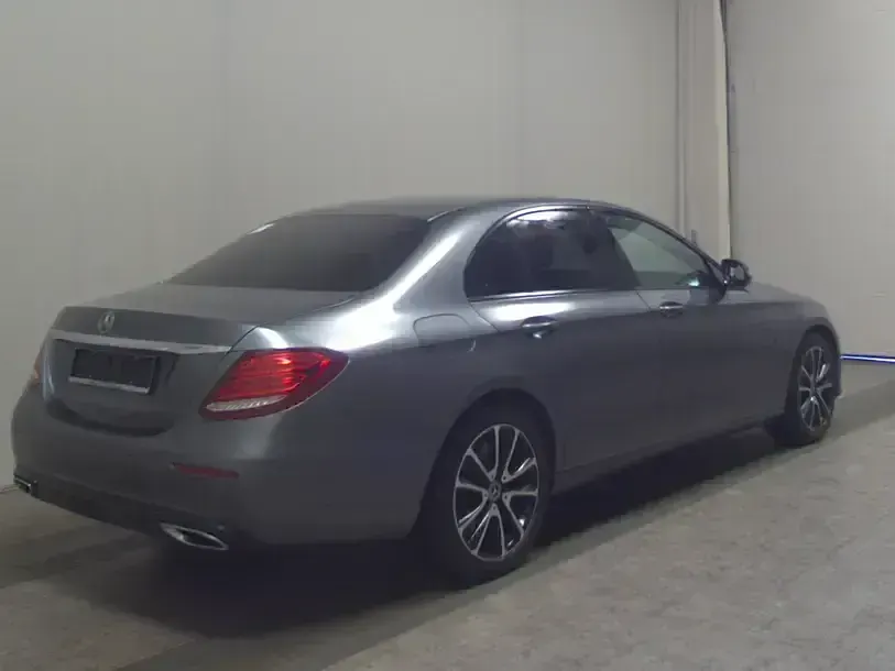 Gebraucht Mercedes E450 Avantgarde 367 PS (269 kW) 2019 Grau Limousine