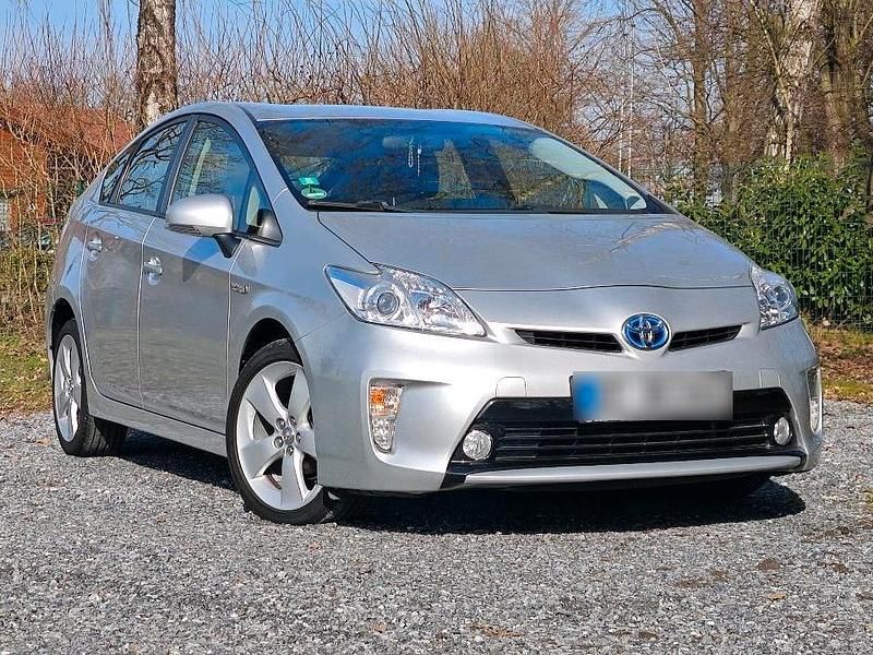 Gebraucht Toyota Prius 136 PS (100 kW) 2013 Silber Limousine