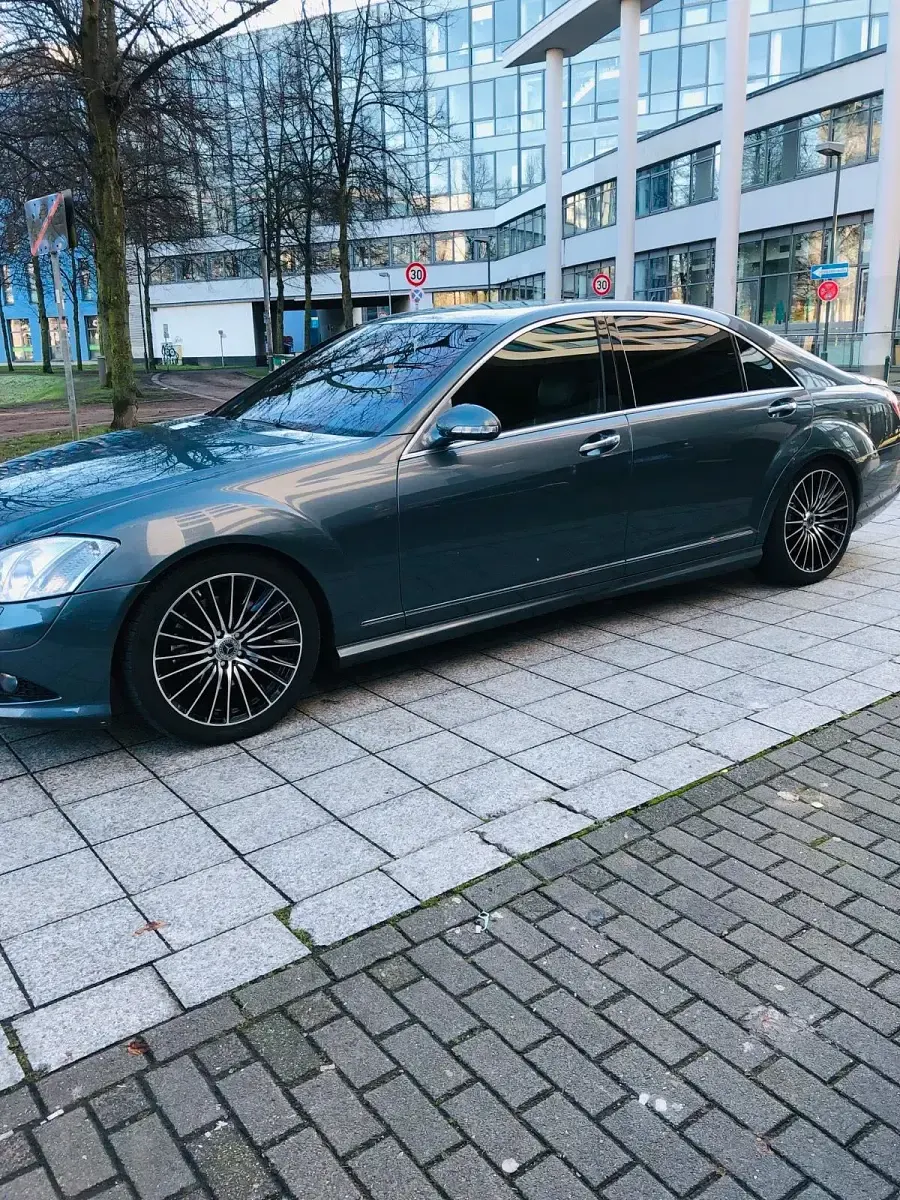 Gebraucht Mercedes S320 Edition 235 PS (172 kW) 2007 Grau Limousine