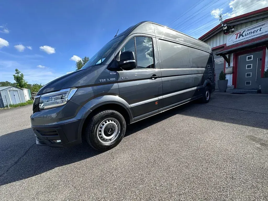 Gebraucht MAN TGE 177 PS (130 kW) 2021 Grau Van