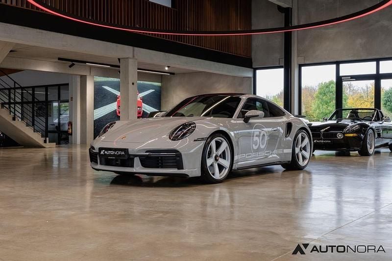 Kreide Gebraucht 2025 Porsche 992 Coupé | 279.900 € - Bild 1/4