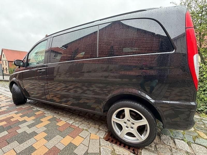 Gebraucht Mercedes Viano 150 PS (110 kW) 2009 Schwarz Van / Kleinbus