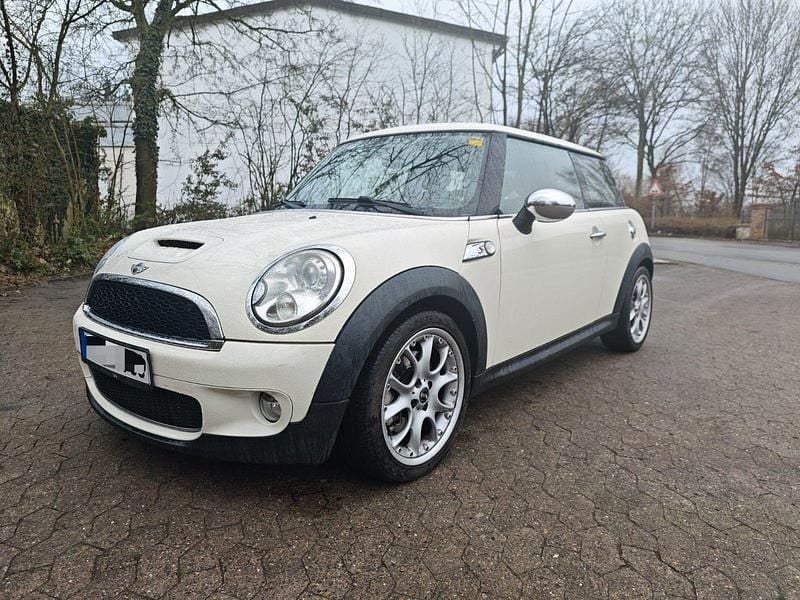 Weiß Gebraucht 2010 Mini Cooper S Coupé Coupé | 7.990 € (Guter Preis) - Bild 1/4