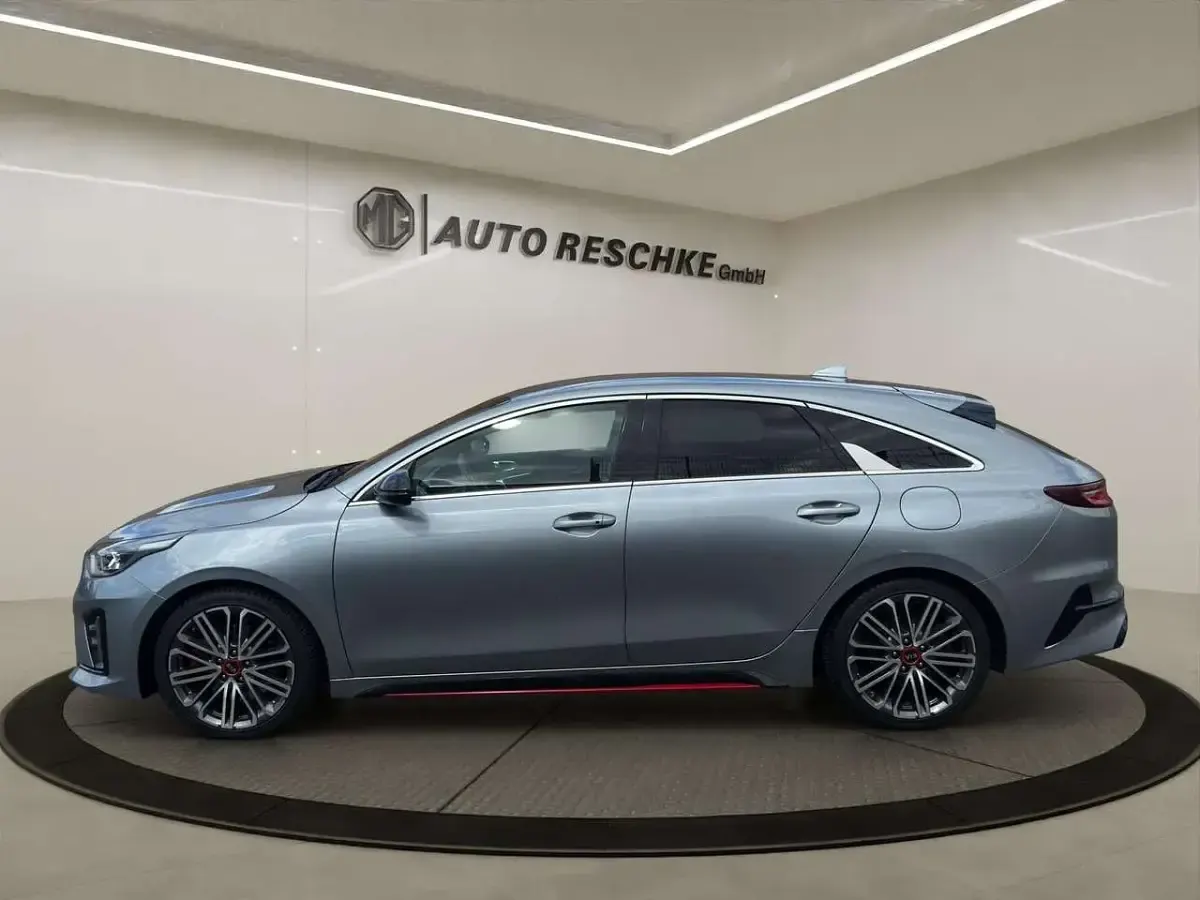 Używany Kia ProCeed GT 204 KM (150 kW) 2021 Srebrny Kombi