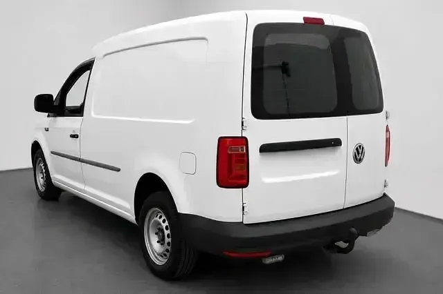 Second-hand VW Caddy 102 CP (75 kW) 2018 Alb Monovolum