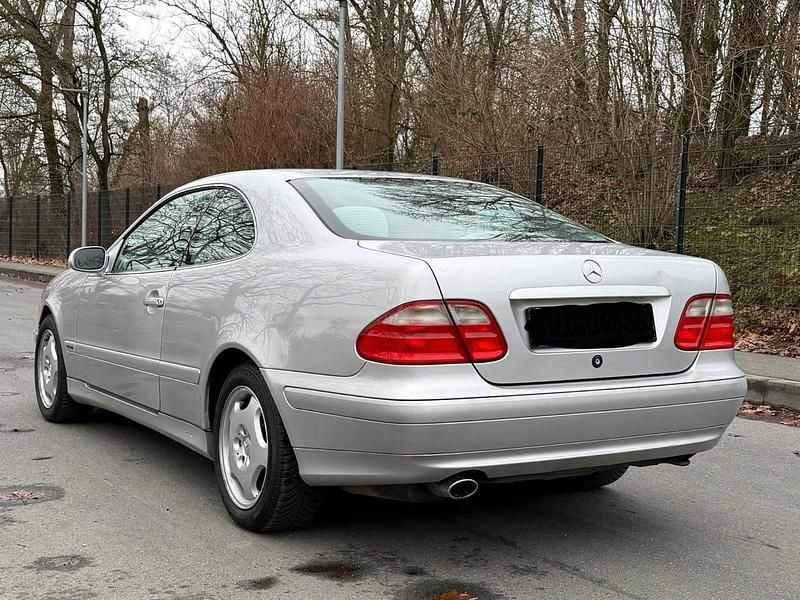 Gebraucht Mercedes CLK200 163 PS (119 kW) 2000 Silber Coupé