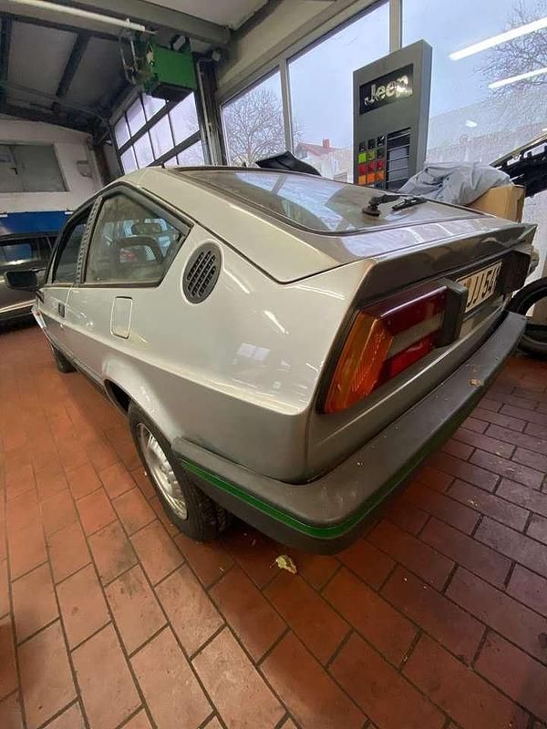Gebraucht Alfa Romeo Alfasud Sprint Sprint 105 PS (77 kW) 1983 Silbermet Coupé