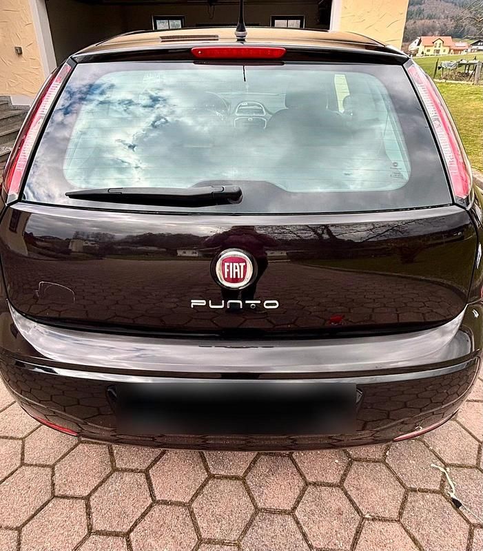 Gebraucht Fiat Punto 69 PS (50 kW) 2011 Schwarz Kleinwagen