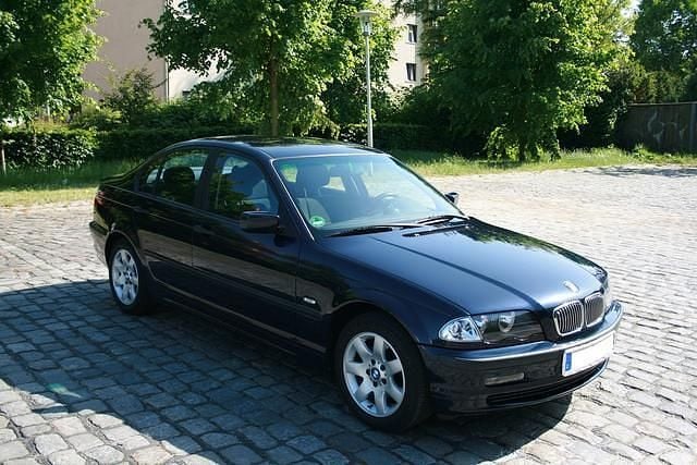 Gebraucht BMW 316 143 PS (105 kW) 1999 Blau metallic Limousine