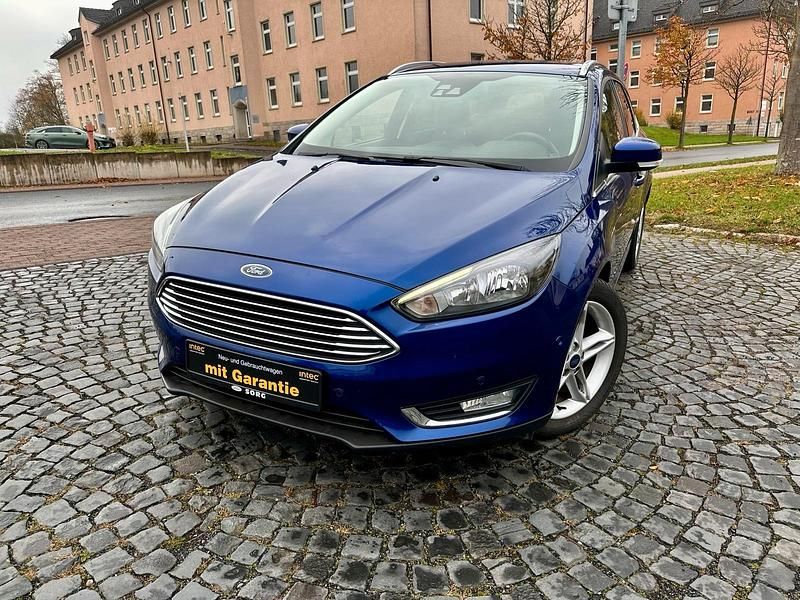 Blau Gebraucht 2018 Ford Focus Titanium Kombi | 10.300 € (Guter Preis) - Bild 1/4