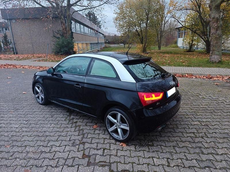 Gebraucht Audi A1 Ambition 122 PS (89 kW) 2010 Schwarz Kleinwagen