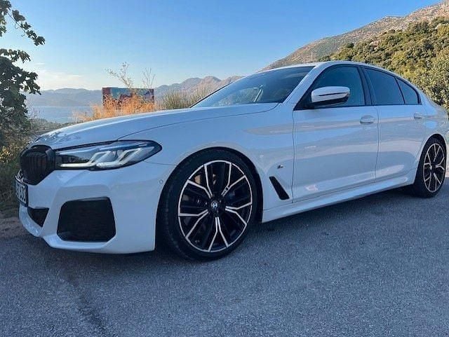 Weiß Gebraucht 2020 BMW 540 M Sport Limousine | 35.999 € (Guter Preis) - Bild 1/4