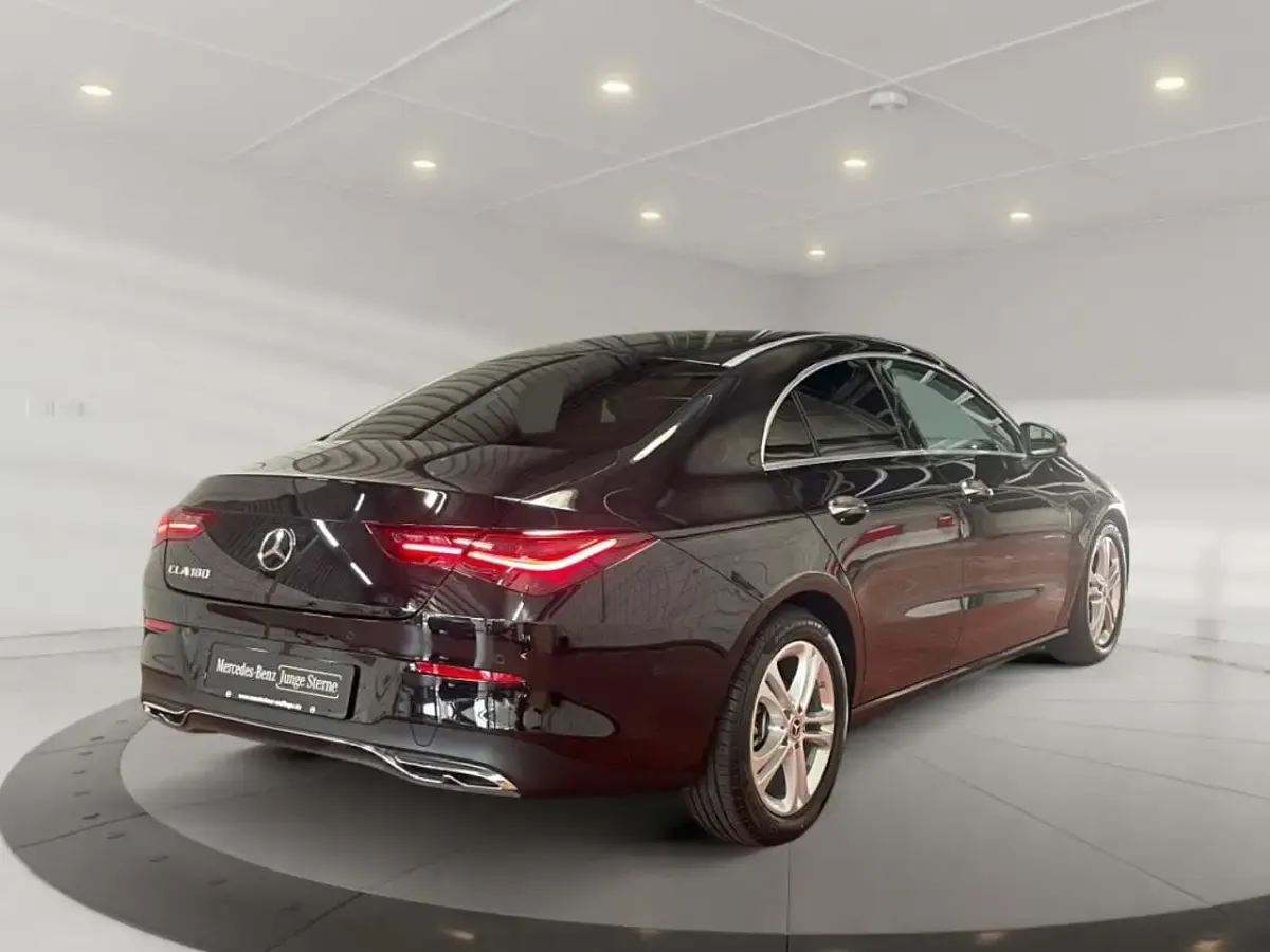 Gebraucht Mercedes CLA180 Progressive 136 PS (100 kW) 2025 Schwarz Coupé