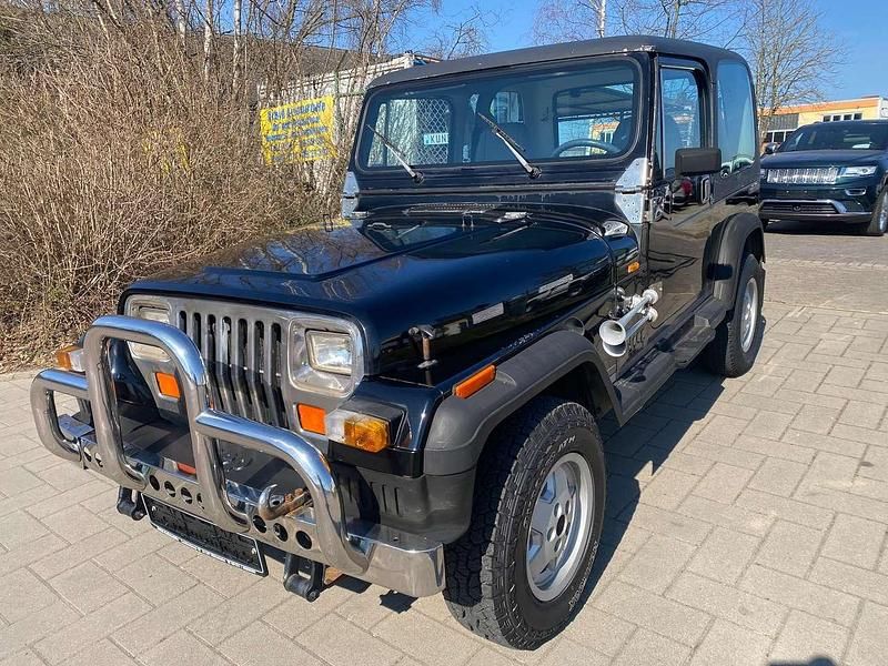 Schwarz Gebraucht 1989 Jeep Wrangler SUV | 11.000 € - Bild 1/4