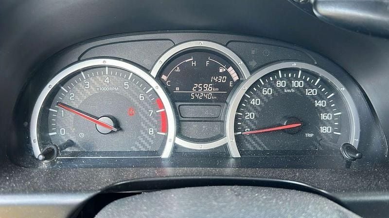 Gebraucht Suzuki Jimny Comfort 84 PS (61 kW) 2015 Grün SUV