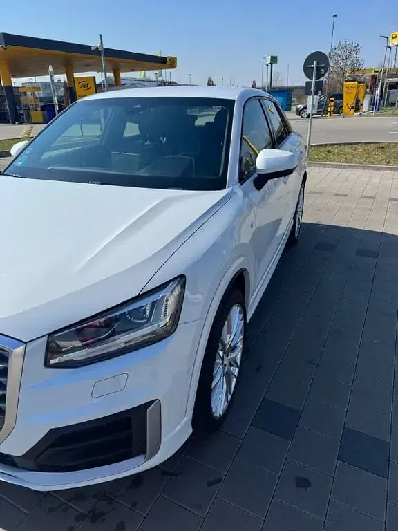 Używany Audi Q2 S-Line 190 KM (139 kW) 2016 Biały SUV