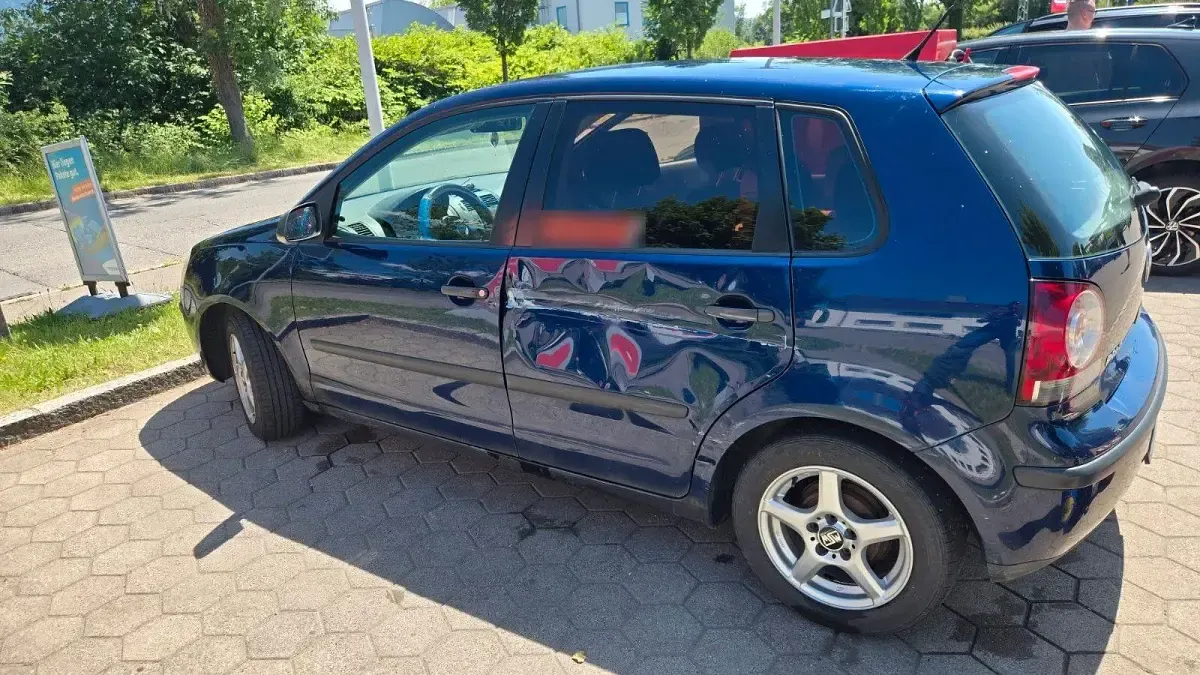 Gebraucht VW Polo Basis 64 PS (47 kW) 2005 Blau Kleinwagen