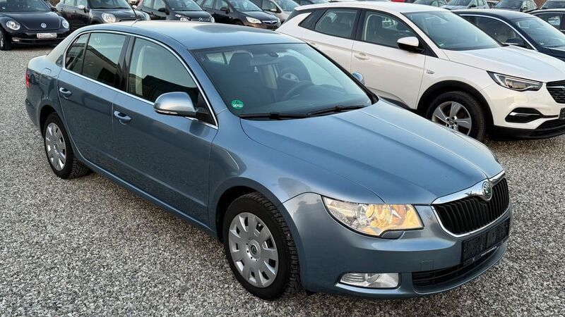 Blau Gebraucht 2008 Skoda Superb Comfort Limousine | 4.490 € (Fairer Preis) - Bild 1/4