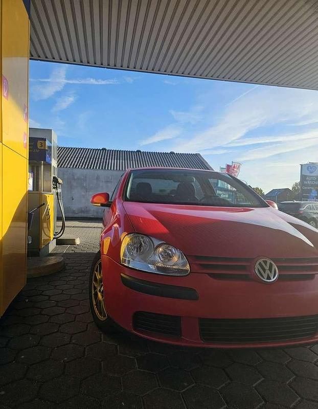 Gebraucht VW Golf IV Trendline 75 PS (55 kW) 2004 Rot Limousine