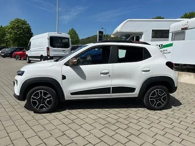 Second-hand Dacia Spring Extreme 47 kW (65 CP) 2024 Alb Hatchback