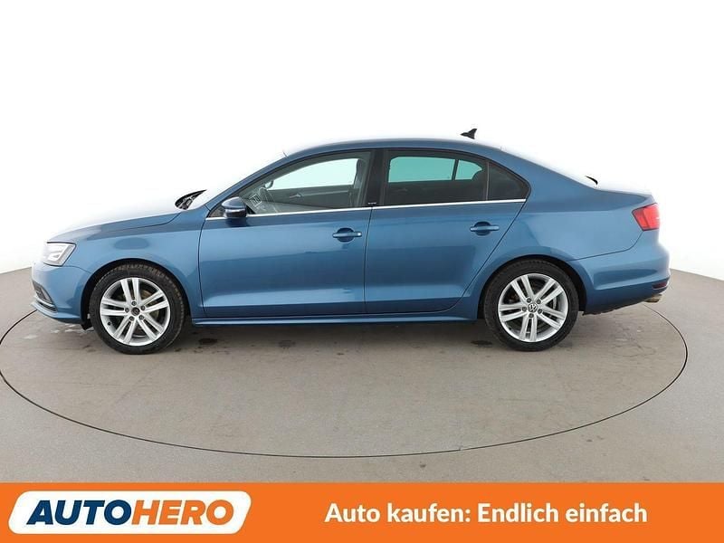 Gebraucht VW Jetta Allstar 150 PS (110 kW) 2016 Blau Limousine