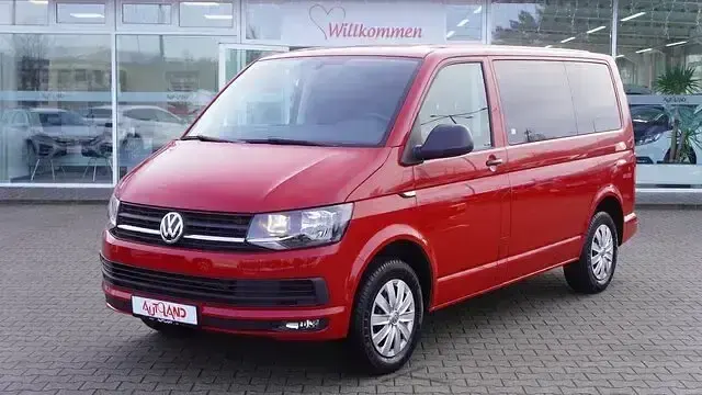 Gebraucht VW Multivan 150 PS (110 kW) 2018 Rot Van / Kleinbus