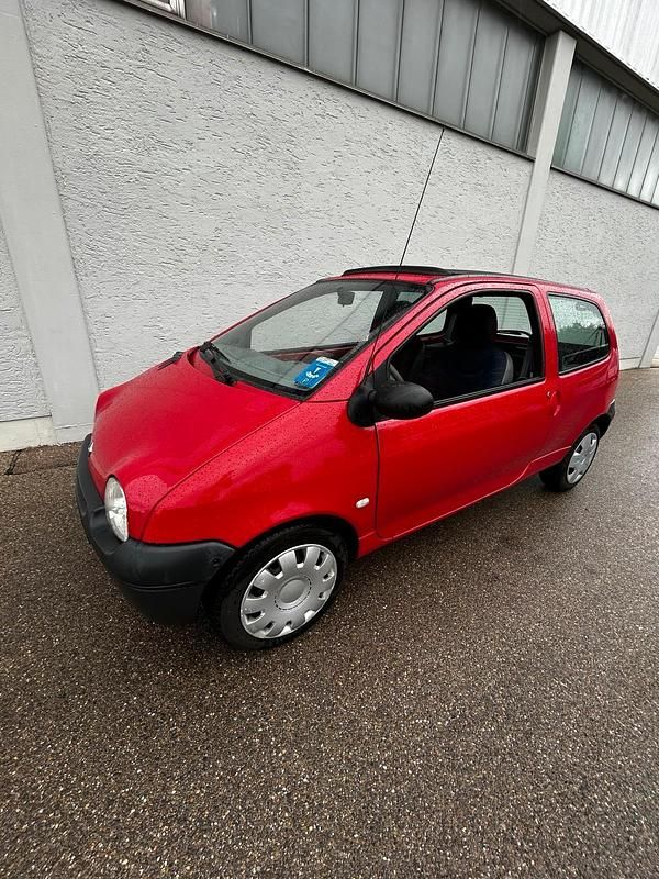 Rot Gebraucht 2003 Renault Twingo Kleinwagen | 650 € (Guter Preis) - Bild 1/4