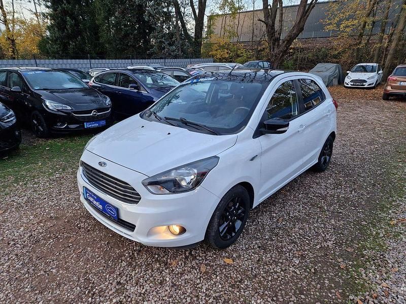 Weiß Gebraucht 2017 Ford Ka Plus Kleinwagen | 8.500 € (Fairer Preis) - Bild 1/4