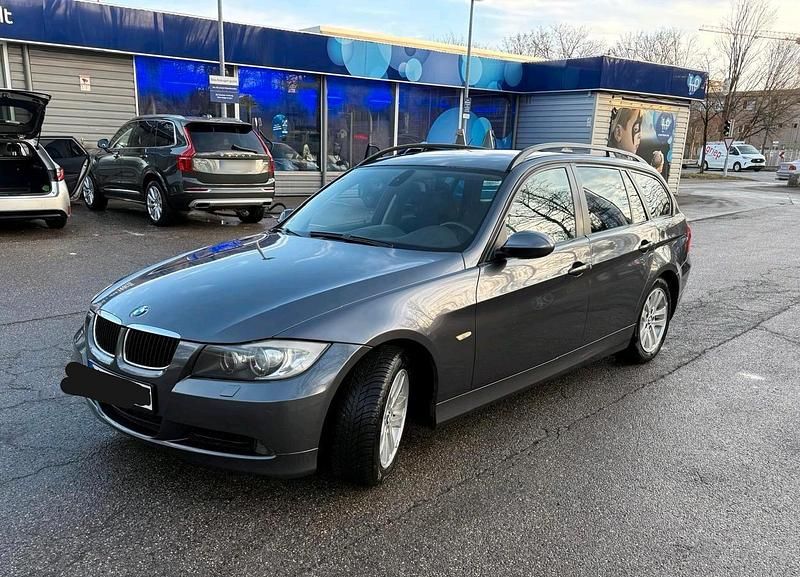 Gebraucht BMW 320 177 PS (130 kW) 2007 Grau Kombi