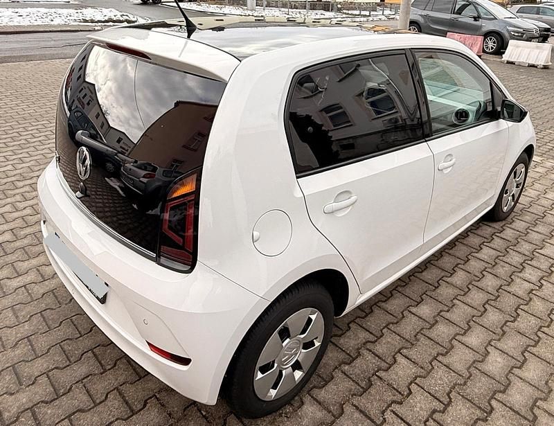 Gebraucht VW up! 75 PS (55 kW) 2016 Weiß Kleinwagen