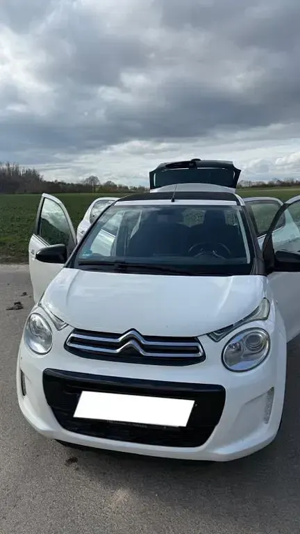 Gebraucht Citroën C1 Feel 82 PS (60 kW) 2015 Weiß Kleinwagen