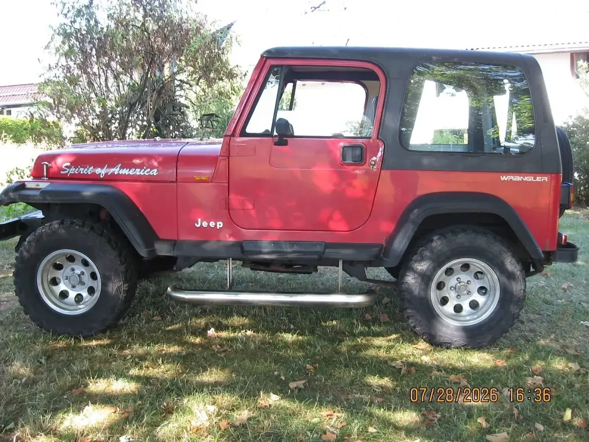 Gebraucht Jeep Wrangler 121 PS (88 kW) 1993 Rot SUV
