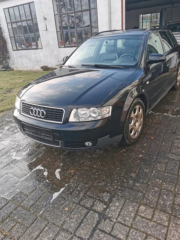Schwarz Gebraucht 2003 Audi A4 Kombi | 1.500 € (Superpreis) - Bild 1/4