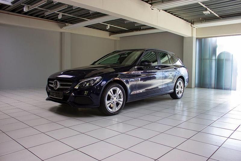 Blau Gebraucht 2016 Mercedes C250 Kombi | 14.699 € (Guter Preis) - Bild 1/4