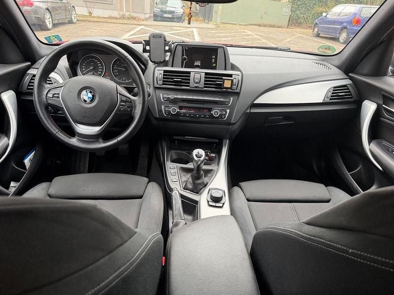 Rot Gebraucht 2012 BMW 120 Sport Line Kleinwagen | 7.750 € (Fairer Preis) - Bild 1/4
