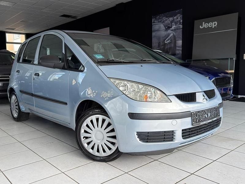 Second-hand Mitsubishi Colt Invite 95 CP (69 kW) 2004 Albastru Hatchback