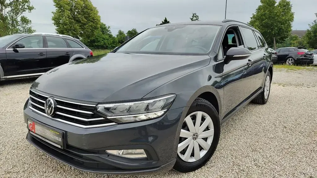 Gebraucht VW Passat Conceptline 122 PS (89 kW) 2021 Grau Limousine