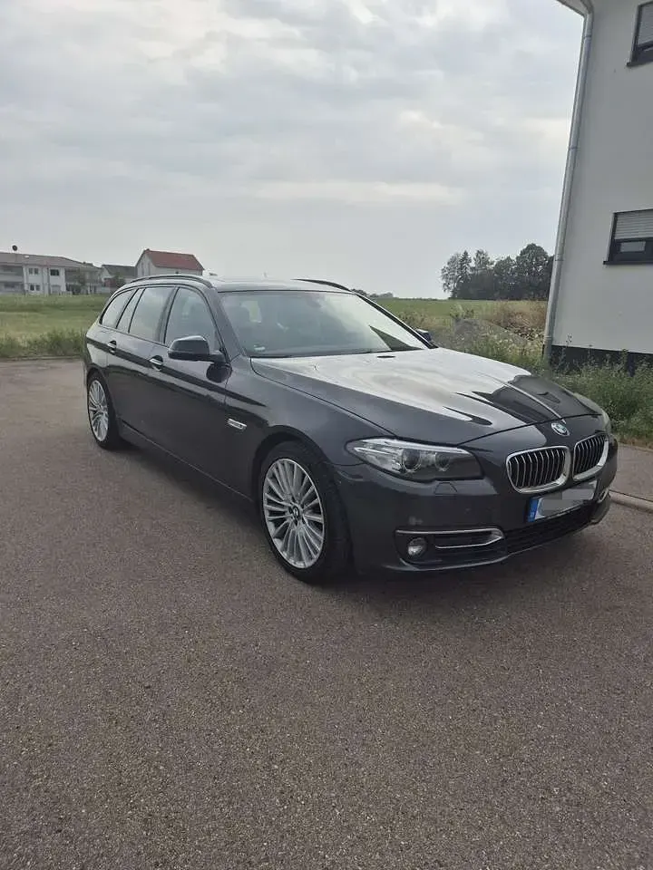 Gebraucht BMW 530 Luxury Line 258 PS (189 kW) 2014 Grau Kombi