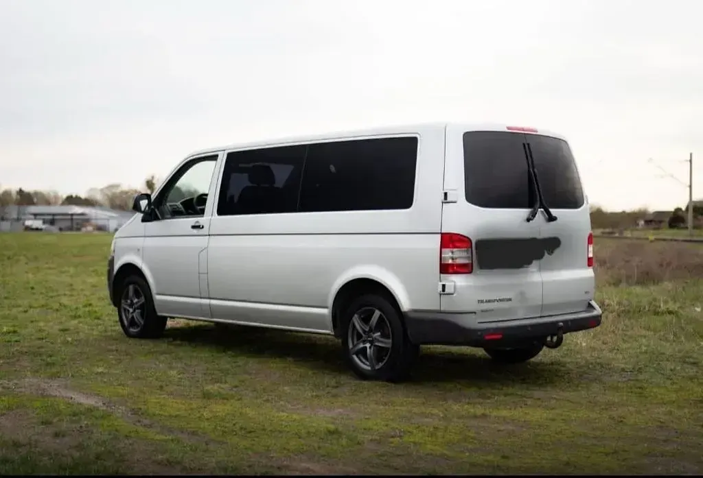 Gebraucht VW Caravelle 179 PS (131 kW) 2012 Grau Van