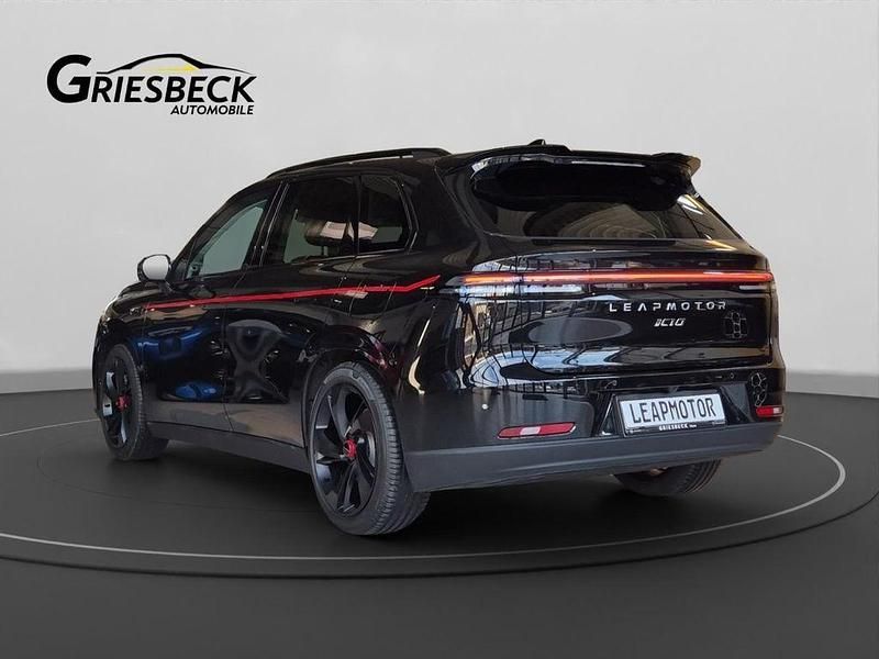 Neu Leapmotor C10 439 kW (598 PS) 2026 Schwarz SUV
