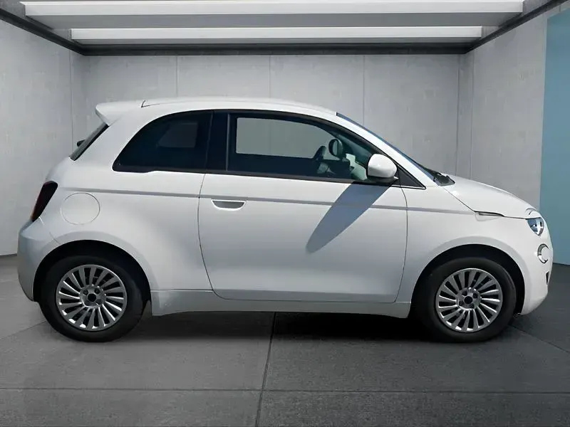 Gebraucht Fiat 500e 69 kW (95 PS) 2023 Weiß Kleinwagen