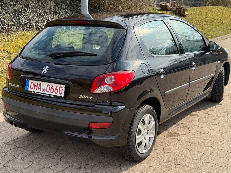 Gebraucht Peugeot 206+ Basis 75 PS (55 kW) 2009 Schwarz Kleinwagen