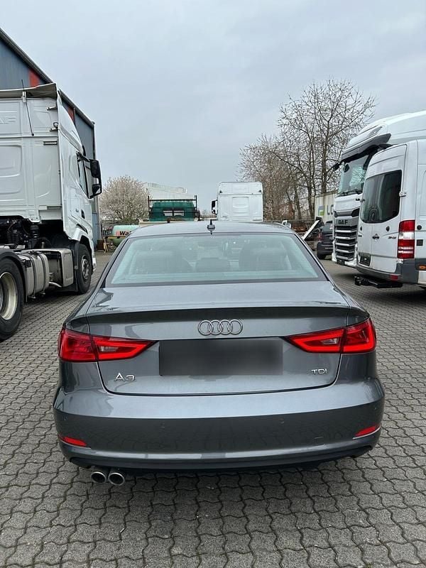 Używany Audi A3 150 KM (110 kW) 2015 Szary Sedan/Limuzyna