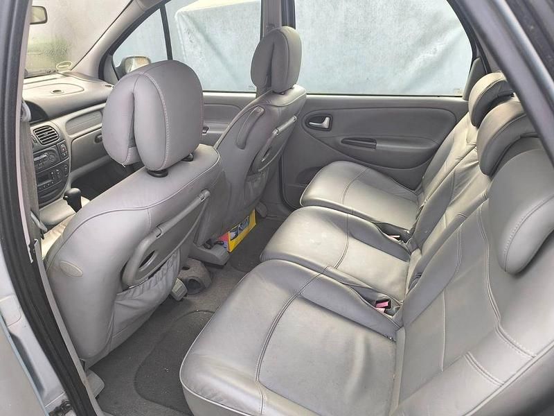 Gebraucht Renault Scénic Expression 139 PS (102 kW) 2002 Grau Van / Kleinbus