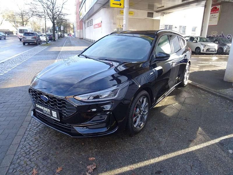 Neu Ford Focus ST-Line X 155 PS (114 kW) 2025 Schwarz (metallic) Kombi