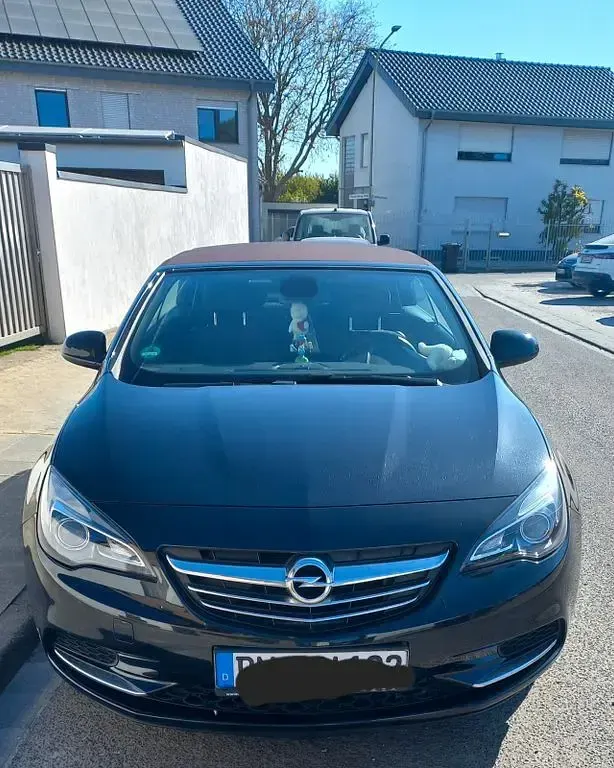 Gebraucht Opel Cascada Edition 120 PS (88 kW) 2013 Schwarz Cabrio